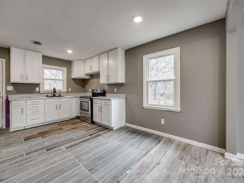 113 Galilean Road, York, SC 29745.  MLS# CAR4228335, YatesRealty ID 5543. 