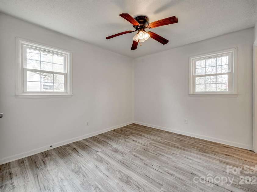 113 Galilean Road, York, SC 29745.  MLS# CAR4228335, YatesRealty ID 5543. 