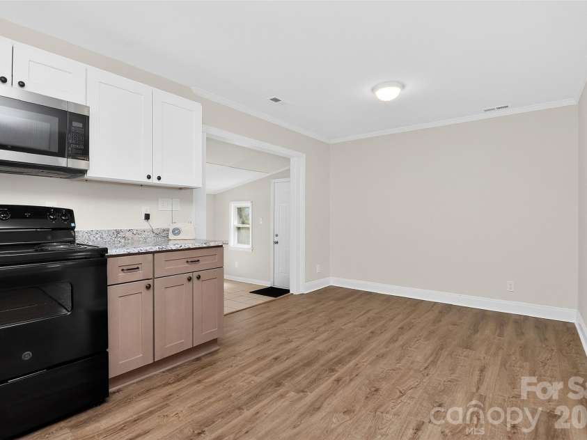 1234 Clanton Road, Charlotte, NC 28217.  MLS# CAR4356474, YatesRealty ID 5543. 