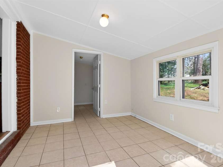 1234 Clanton Road, Charlotte, NC 28217.  MLS# CAR4356474, YatesRealty ID 5543. 