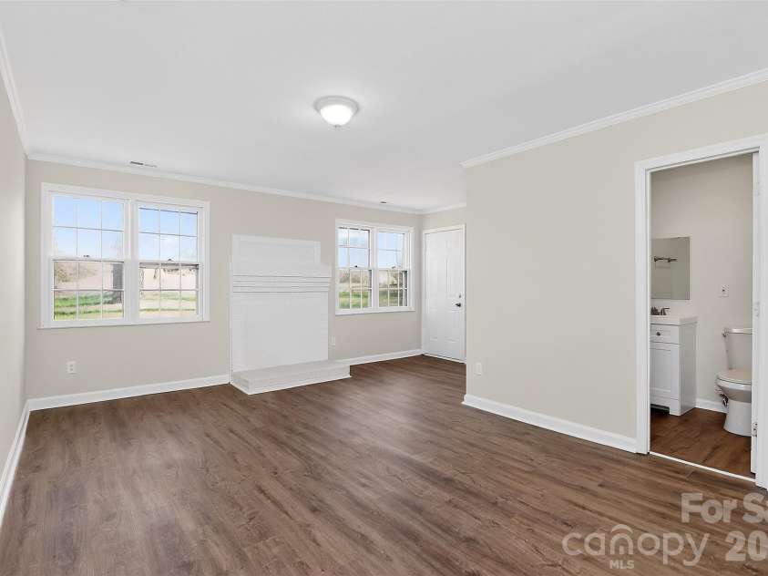 1234 Clanton Road, Charlotte, NC 28217.  MLS# CAR4356474, YatesRealty ID 5543. Master Bedroom