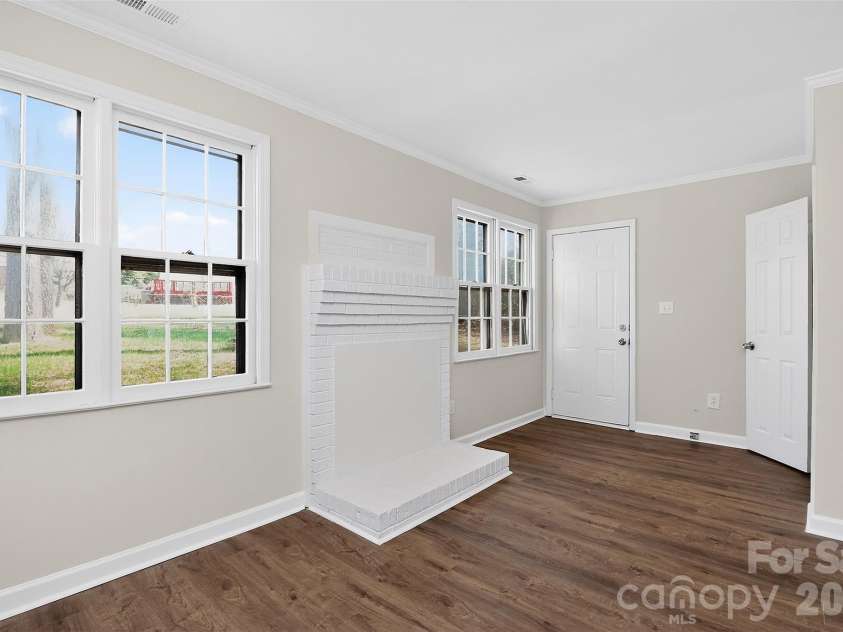 1234 Clanton Road, Charlotte, NC 28217.  MLS# CAR4356474, YatesRealty ID 5543. Master Bedroom