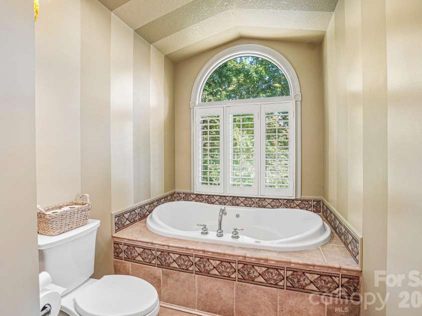 239 Bearwallow Mountain Road, Hendersonville, NC 28792.  MLS# CAR4430745, YatesRealty ID 55430. 