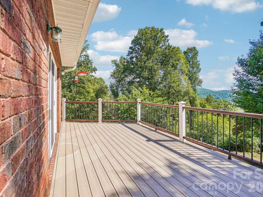 239 Bearwallow Mountain Road, Hendersonville, NC 28792.  MLS# CAR4430745, YatesRealty ID 55430. 