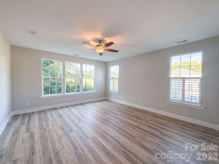 4237 Island Fox Lane, Denver, NC 28037.  MLS# CAR4432669, YatesRealty ID 55434. 