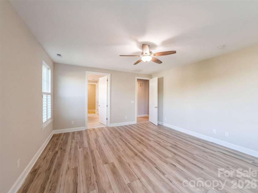 4237 Island Fox Lane, Denver, NC 28037.  MLS# CAR4432669, YatesRealty ID 55434. 