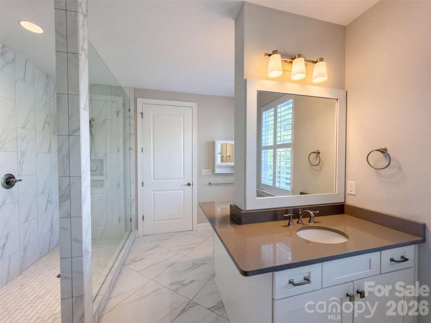 4237 Island Fox Lane, Denver, NC 28037.  MLS# CAR4432669, YatesRealty ID 55434. 