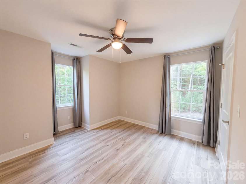 4237 Island Fox Lane, Denver, NC 28037.  MLS# CAR4432669, YatesRealty ID 55434. 