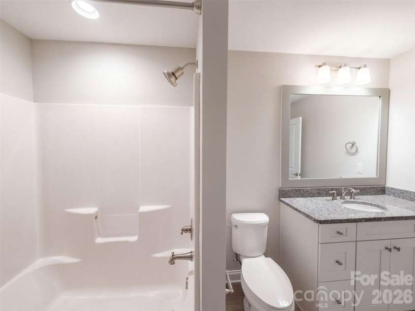 4237 Island Fox Lane, Denver, NC 28037.  MLS# CAR4432669, YatesRealty ID 55434. 