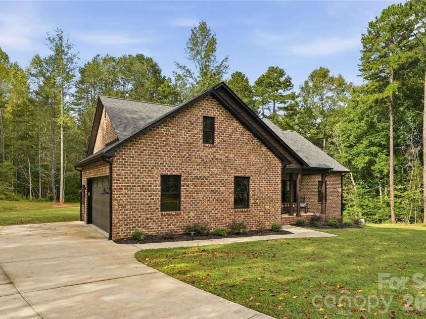 5615 Lou Lane, Iron Station, NC 28080.  MLS# CAR4431539, YatesRealty ID 55437. 