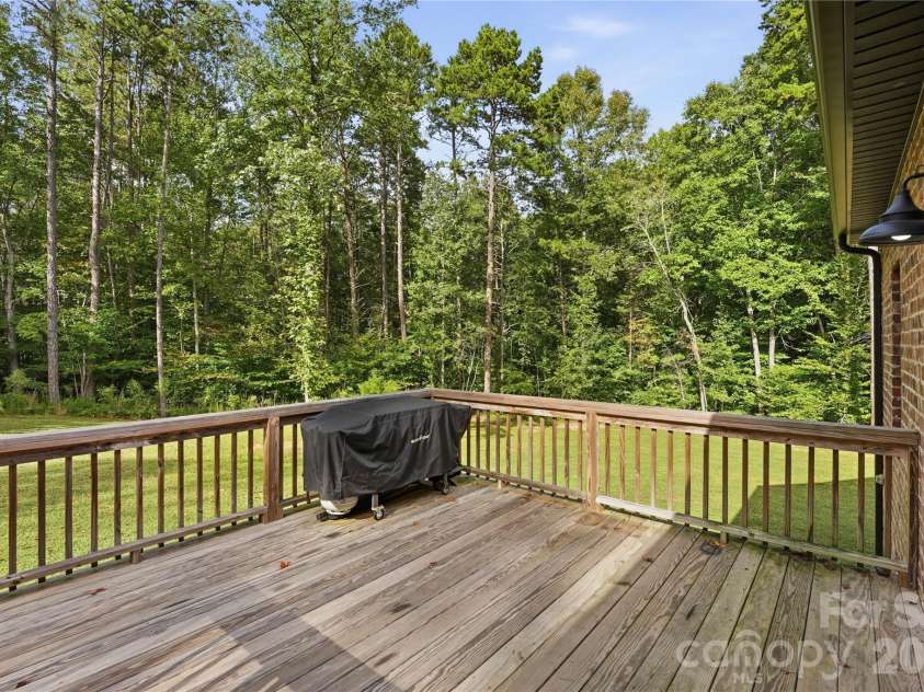 5615 Lou Lane, Iron Station, NC 28080.  MLS# CAR4431539, YatesRealty ID 55437. 