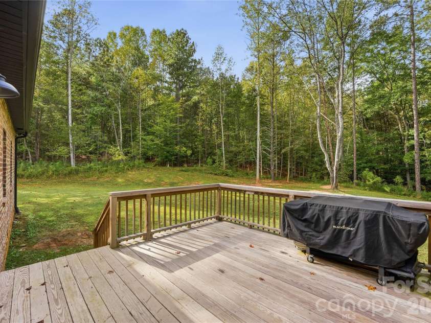 5615 Lou Lane, Iron Station, NC 28080.  MLS# CAR4431539, YatesRealty ID 55437. 