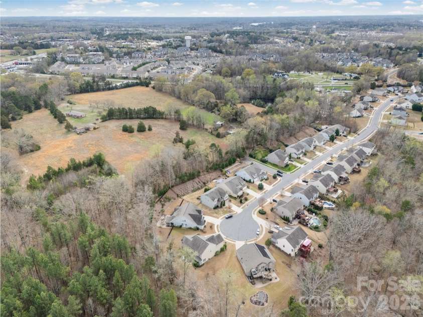 14604 Brannock Hills Drive, Charlotte, NC 28278.  MLS# CAR4356505, YatesRealty ID 5544. 