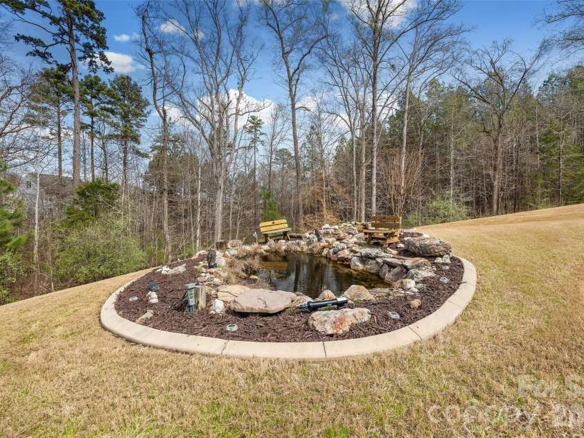 14604 Brannock Hills Drive, Charlotte, NC 28278.  MLS# CAR4356505, YatesRealty ID 5544. 
