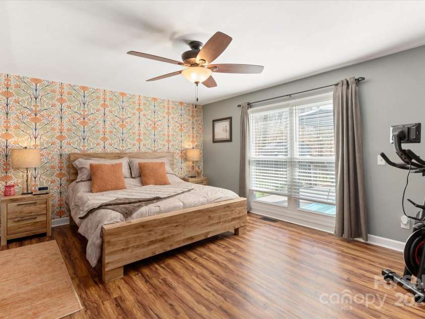 2532 Annecy Drive, Matthews, NC 28105.  MLS# CAR4243685, YatesRealty ID 5544. 