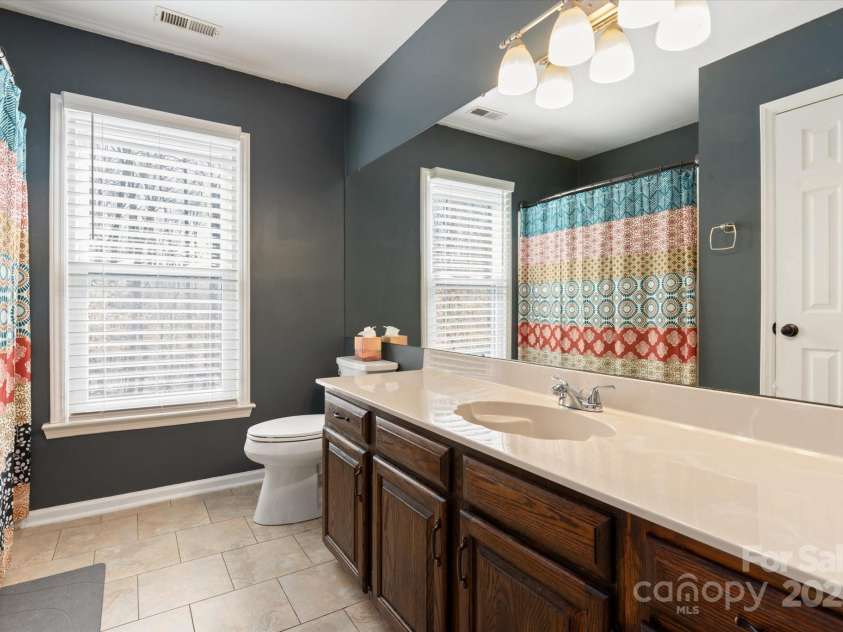 2532 Annecy Drive, Matthews, NC 28105.  MLS# CAR4243685, YatesRealty ID 5544. 