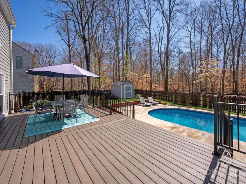 2532 Annecy Drive, Matthews, NC 28105.  MLS# CAR4243685, YatesRealty ID 5544. 