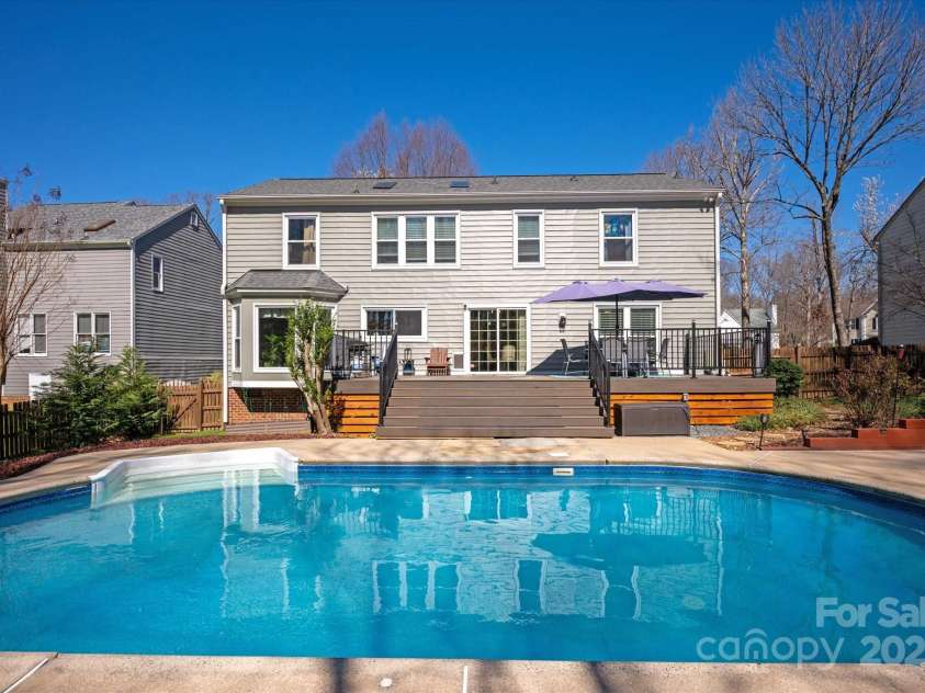 2532 Annecy Drive, Matthews, NC 28105.  MLS# CAR4243685, YatesRealty ID 5544. 