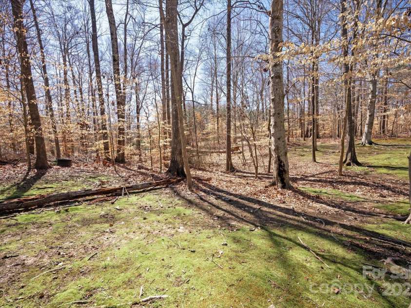 2532 Annecy Drive, Matthews, NC 28105.  MLS# CAR4243685, YatesRealty ID 5544. 