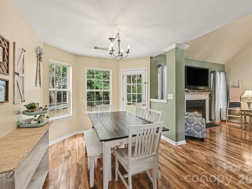 647 Winding Branch Road, Rock Hill, SC 29732.  MLS# CAR4430600, YatesRealty ID 55440. 
