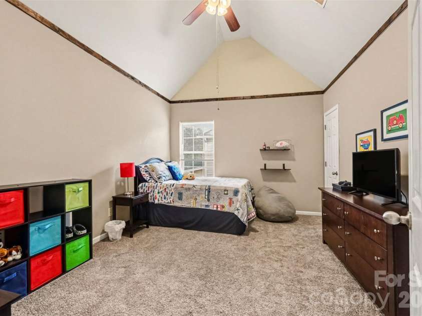 647 Winding Branch Road, Rock Hill, SC 29732.  MLS# CAR4430600, YatesRealty ID 55440. 