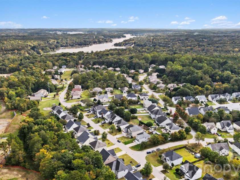 647 Winding Branch Road, Rock Hill, SC 29732.  MLS# CAR4430600, YatesRealty ID 55440. 