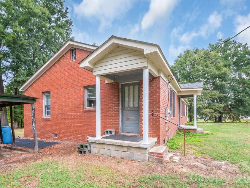 1726 Denton Hill Road, Lancaster, SC 29720.  MLS# CAR4432677, YatesRealty ID 55442. 