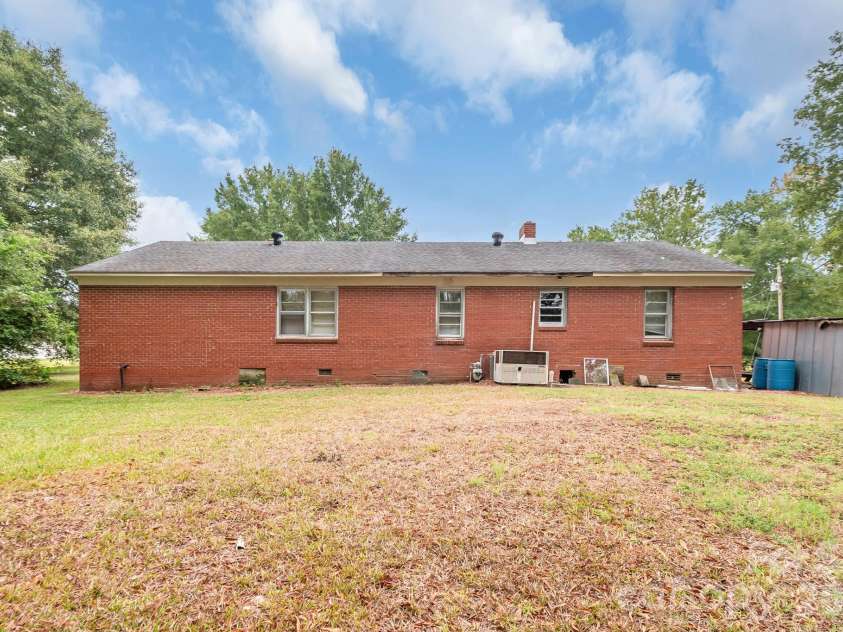 1726 Denton Hill Road, Lancaster, SC 29720.  MLS# CAR4432677, YatesRealty ID 55442. 