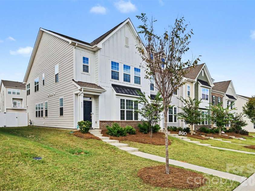 933 Cobbled Way, Fort Mill, SC 29715.  MLS# CAR4417901, YatesRealty ID 55444. 