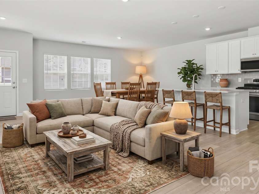 933 Cobbled Way, Fort Mill, SC 29715.  MLS# CAR4417901, YatesRealty ID 55444. 