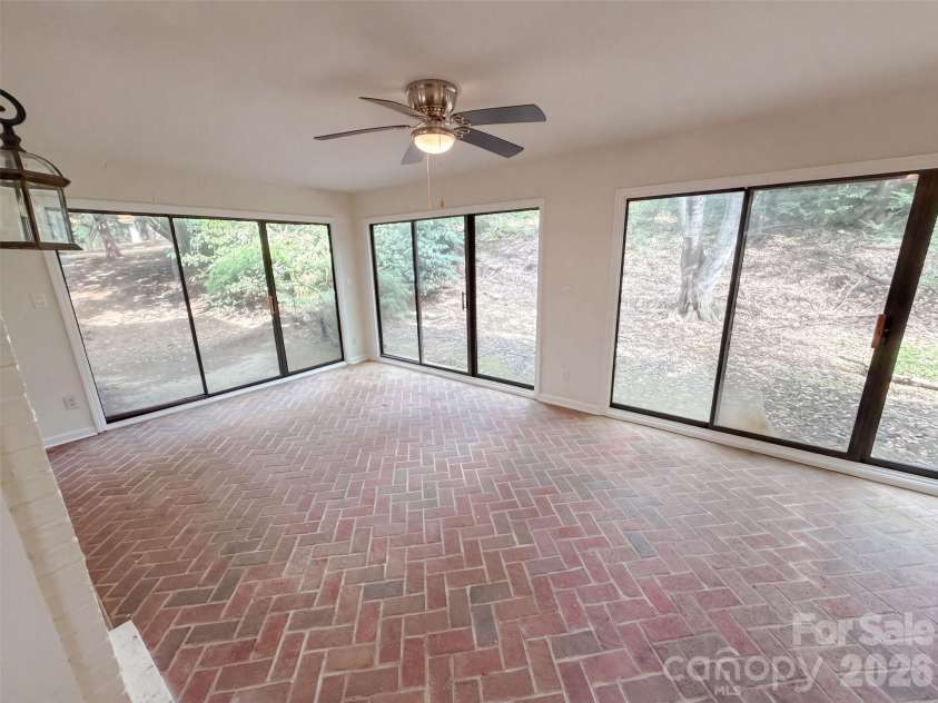 7022 Quail Hill Road, Charlotte, NC 28210.  MLS# CAR4432678, YatesRealty ID 55445. 