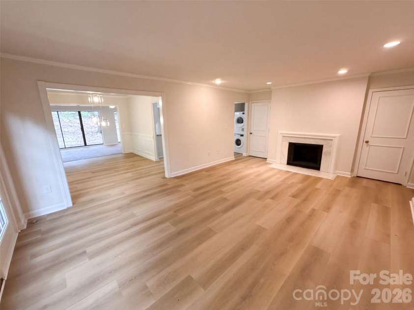 7022 Quail Hill Road, Charlotte, NC 28210.  MLS# CAR4432678, YatesRealty ID 55445. 