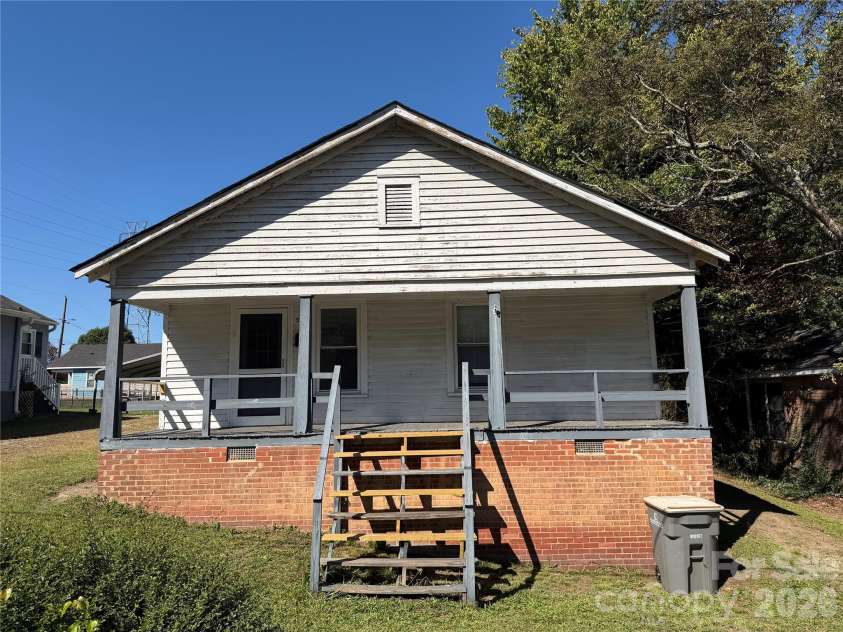 509 Denver Street, Kannapolis, NC 28083.  MLS# CAR4427629, YatesRealty ID 55447. 509 Denver St