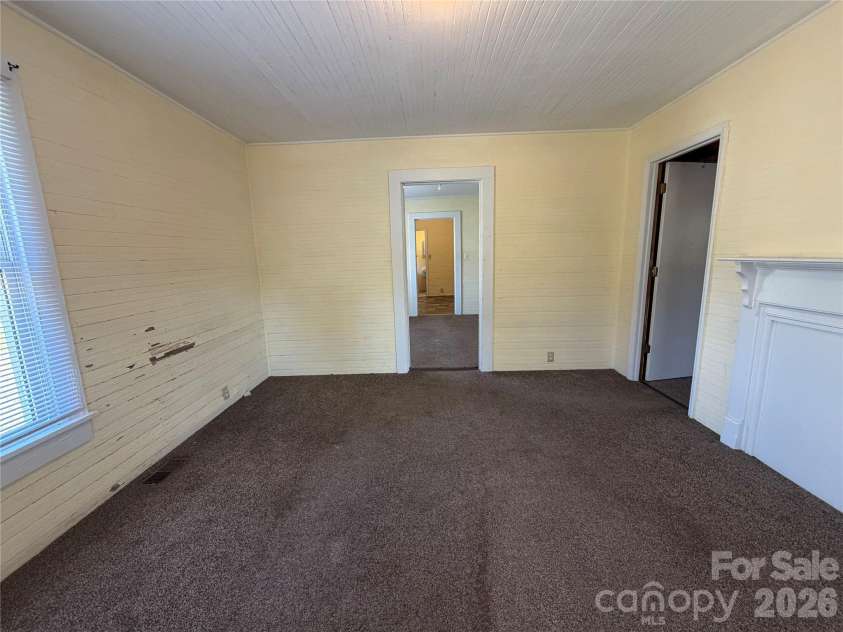 509 Denver Street, Kannapolis, NC 28083.  MLS# CAR4427629, YatesRealty ID 55447. Entry into 509 Denver st