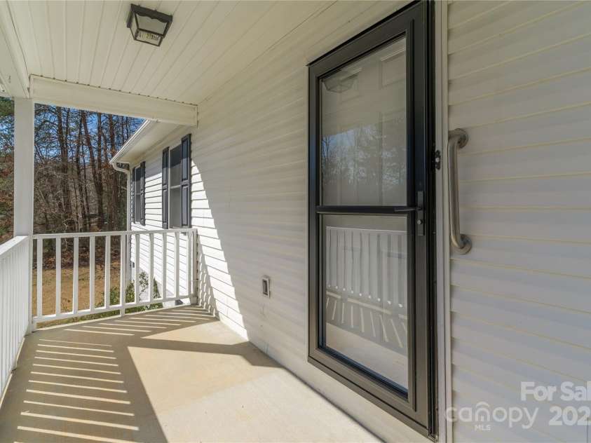 4175 Barnell Lane, Maiden, NC 28650.  MLS# CAR4222350, YatesRealty ID 5545. 