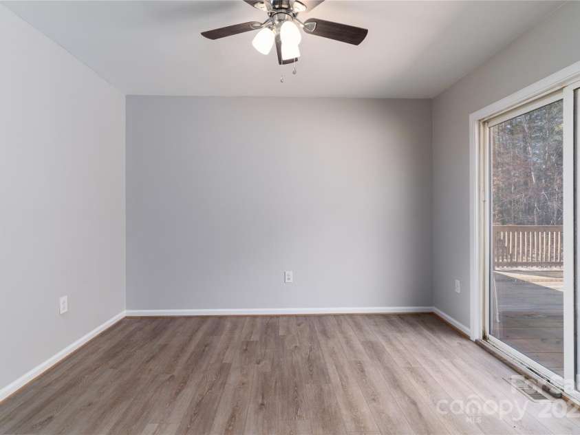 4175 Barnell Lane, Maiden, NC 28650.  MLS# CAR4222350, YatesRealty ID 5545. 