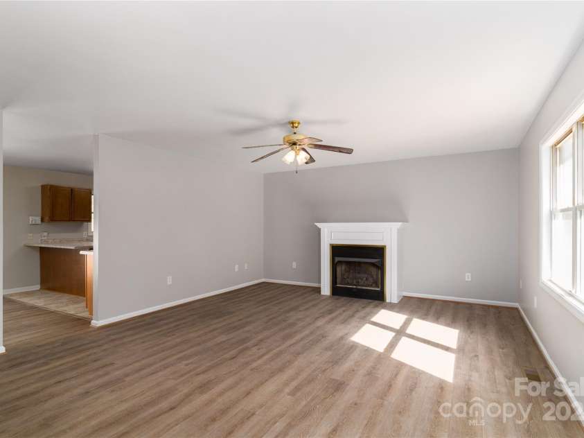 4175 Barnell Lane, Maiden, NC 28650.  MLS# CAR4222350, YatesRealty ID 5545. 