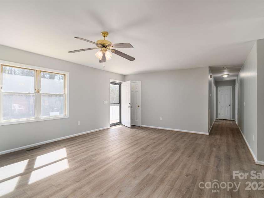 4175 Barnell Lane, Maiden, NC 28650.  MLS# CAR4222350, YatesRealty ID 5545. 