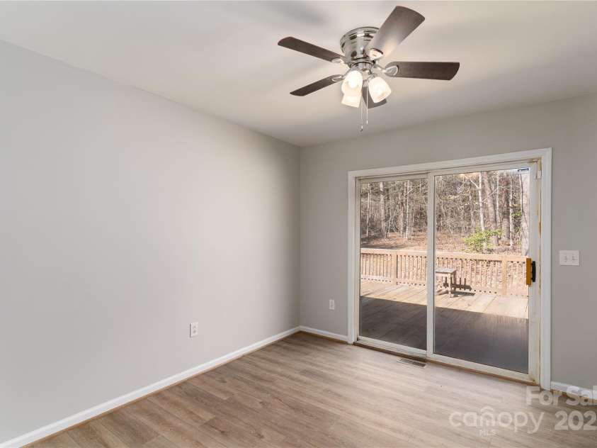 4175 Barnell Lane, Maiden, NC 28650.  MLS# CAR4222350, YatesRealty ID 5545. 