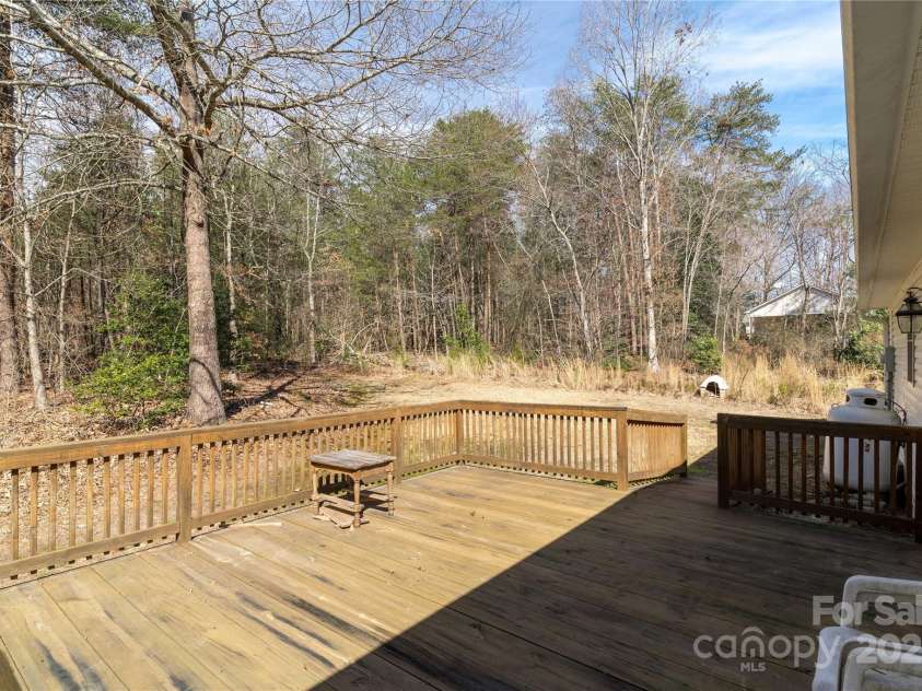 4175 Barnell Lane, Maiden, NC 28650.  MLS# CAR4222350, YatesRealty ID 5545. 