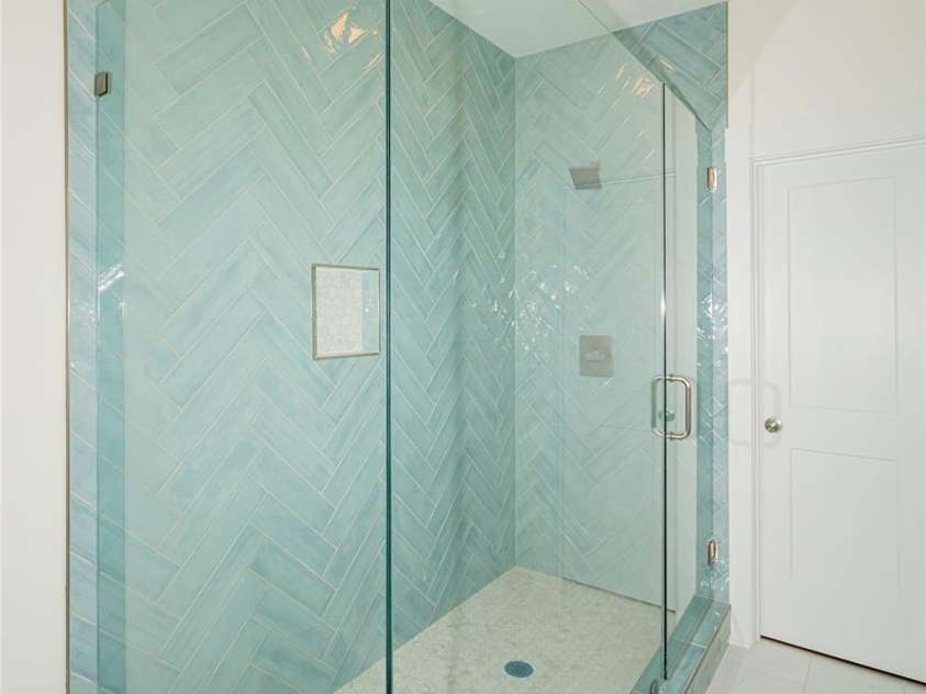 9818 Hood Road, Charlotte, NC 28215.  MLS# CAR4299430, YatesRealty ID 5545. 