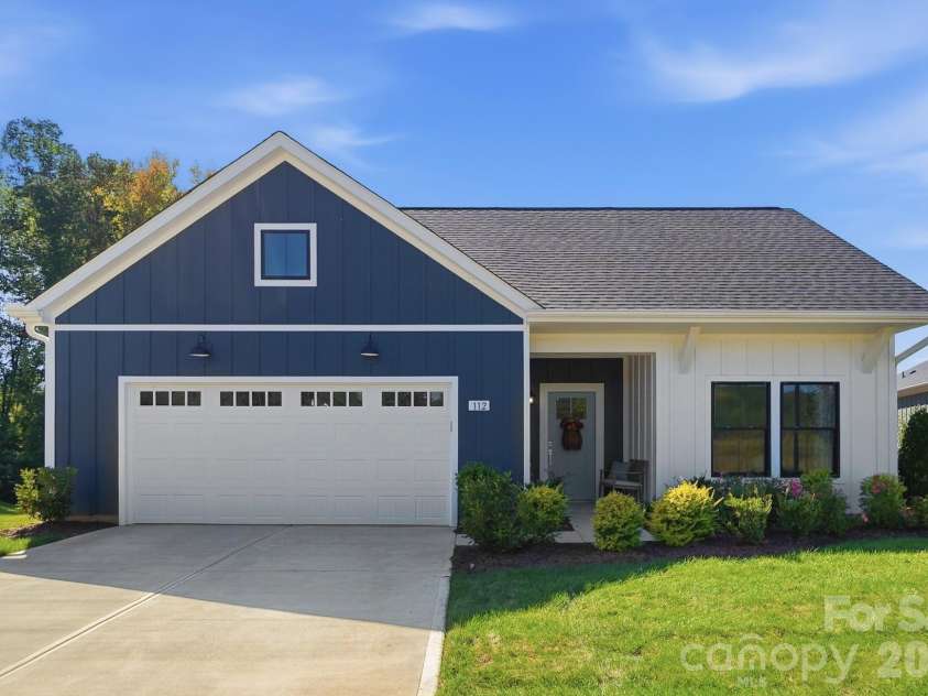112 Alenda Lux Circle, Mooresville, NC 28115.  MLS# CAR4431945, YatesRealty ID 55454. 