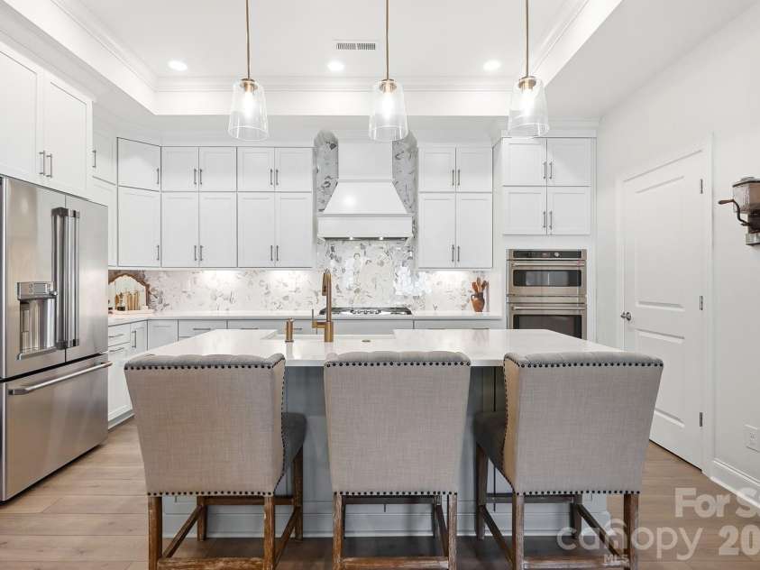 112 Alenda Lux Circle, Mooresville, NC 28115.  MLS# CAR4431945, YatesRealty ID 55454. 