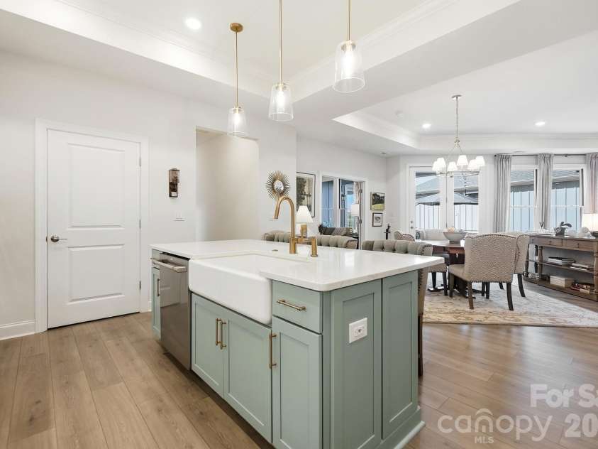 112 Alenda Lux Circle, Mooresville, NC 28115.  MLS# CAR4431945, YatesRealty ID 55454. 