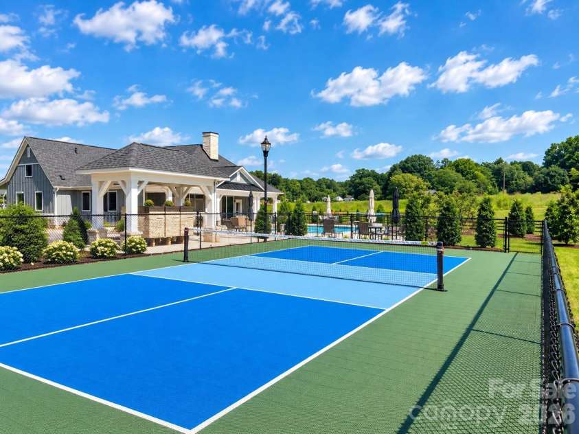 112 Alenda Lux Circle, Mooresville, NC 28115.  MLS# CAR4431945, YatesRealty ID 55454. 