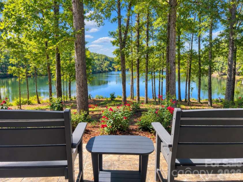 112 Alenda Lux Circle, Mooresville, NC 28115.  MLS# CAR4431945, YatesRealty ID 55454. 