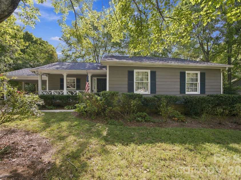 7136 Spring Morning Lane, Charlotte, NC 28227.  MLS# CAR4431996, YatesRealty ID 55459. 