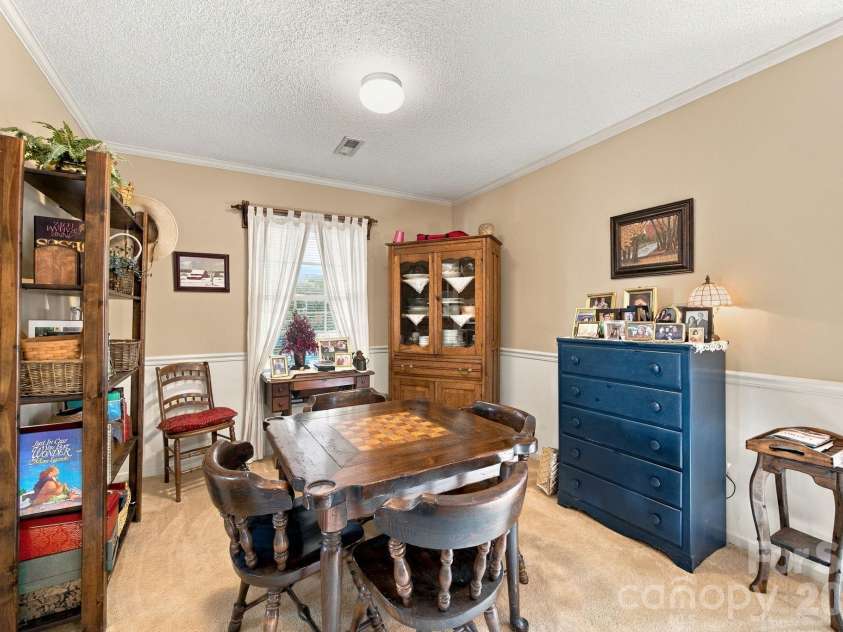 7136 Spring Morning Lane, Charlotte, NC 28227.  MLS# CAR4431996, YatesRealty ID 55459. 