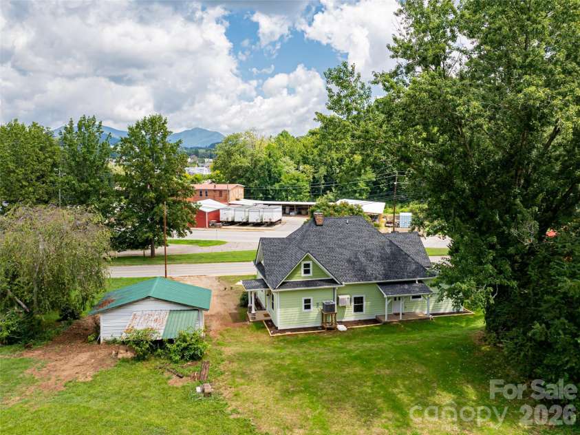 172 Reed Street, Canton, NC 28716.  MLS# CAR4296110, YatesRealty ID 5546. 