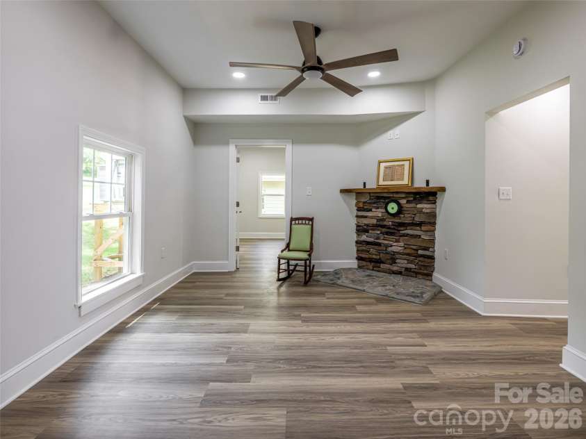 172 Reed Street, Canton, NC 28716.  MLS# CAR4296110, YatesRealty ID 5546. Dining area